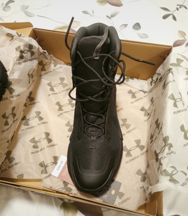 Botas under armour valsetz