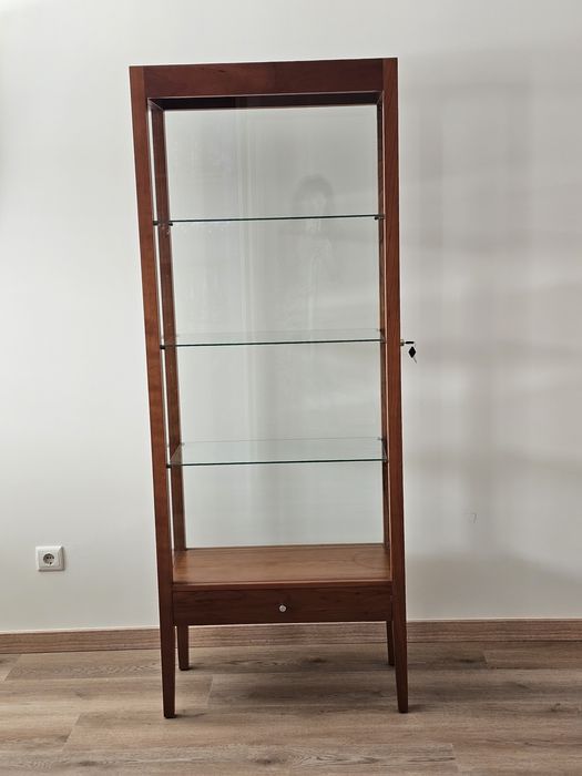 Vitrine em madeira e vidro- excelente estado