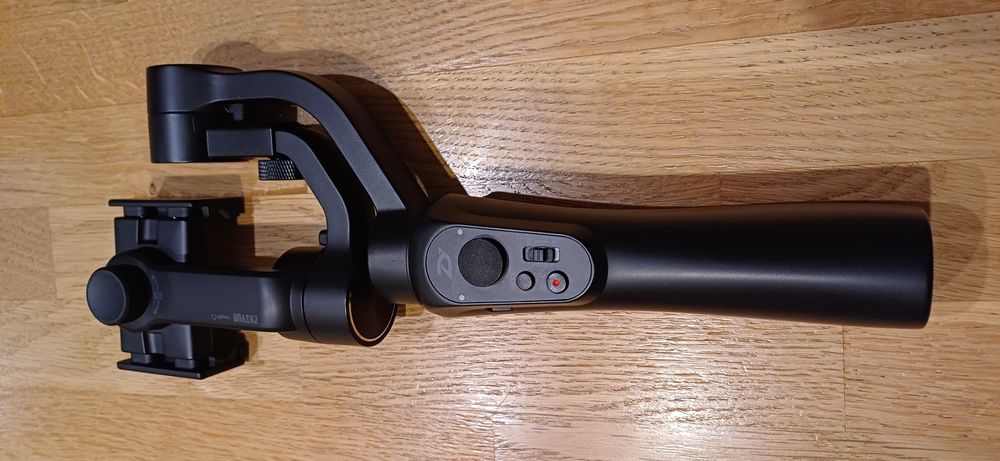 Стабилизатор для смартфона Zhiyun Smooth-Q. Отличное состояние