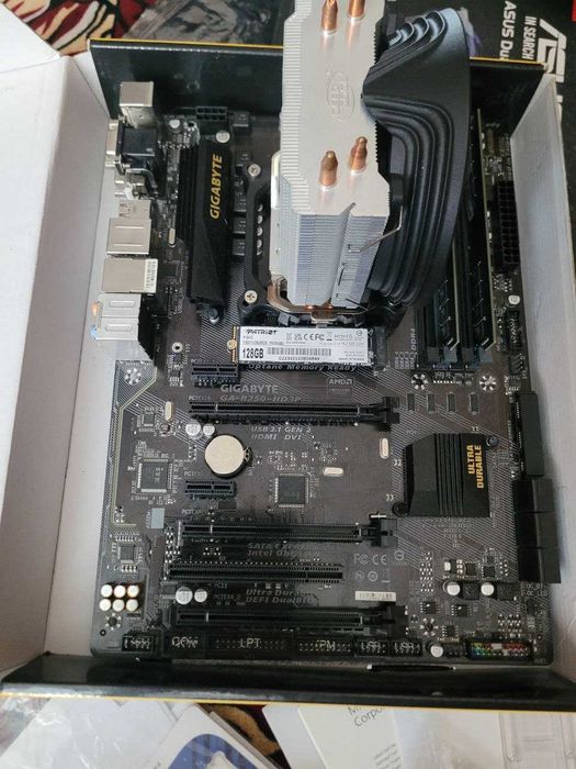 GIGABYTE GA-B250-HD3P/i3 7100/16Gb DDR4/rx560 4gb/БП 500 W