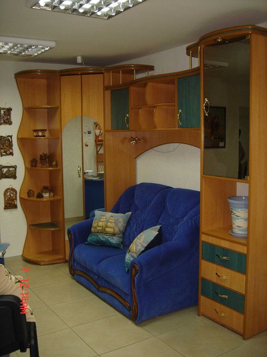 Дитячі меблі столи шафи ліжка  виготовлення на замовлення