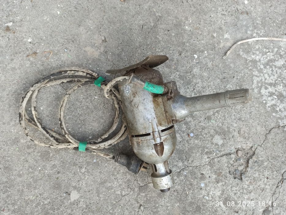 Електро дрель СРСР.