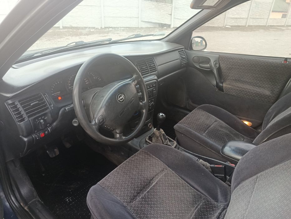 Опель Вектра 1.6 Газ-бензин Opel Vectra