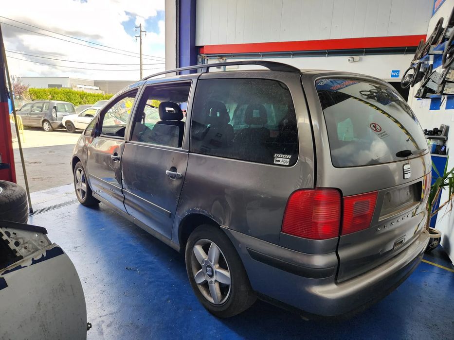 Seat Alhambra 2.0 de 2007 ás peças.