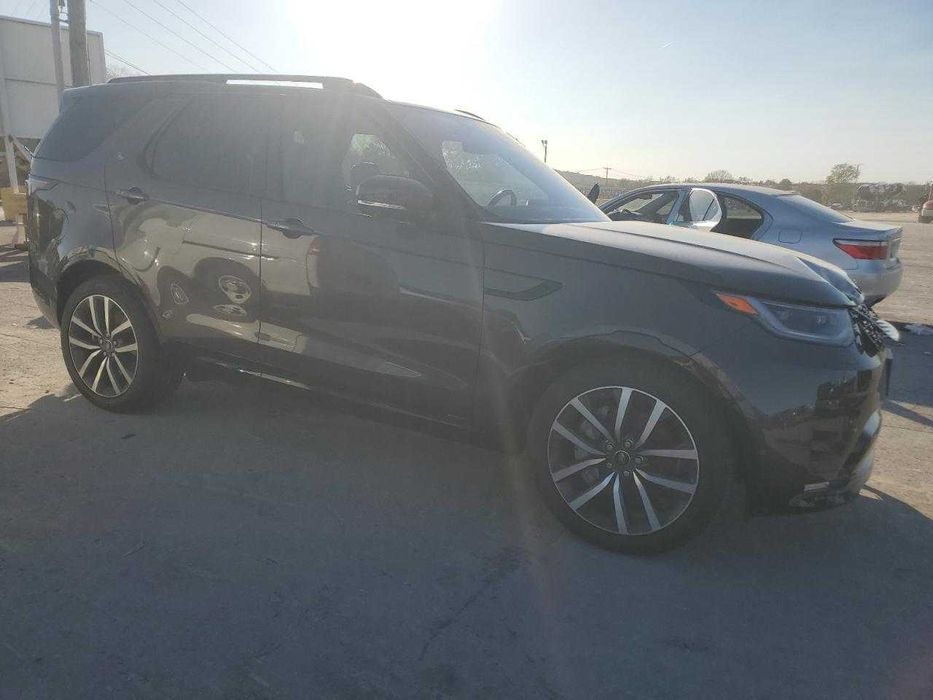 Land Rover Discovery R-Dynamic (2021)