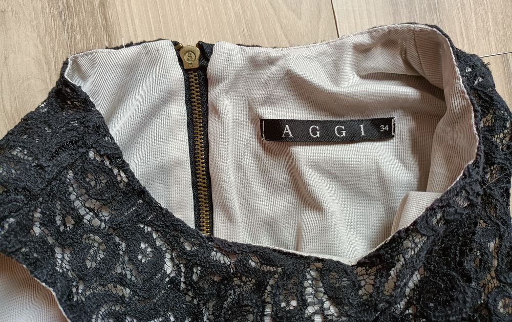 AGGI Śliczna koronkowa sukienka, elegancka, r. 34