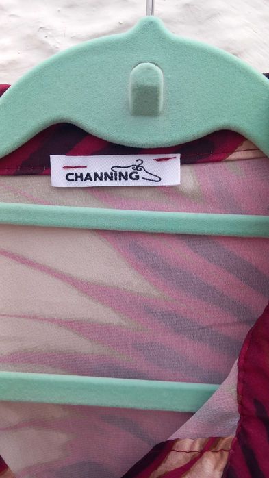 Blusa fluída colorida