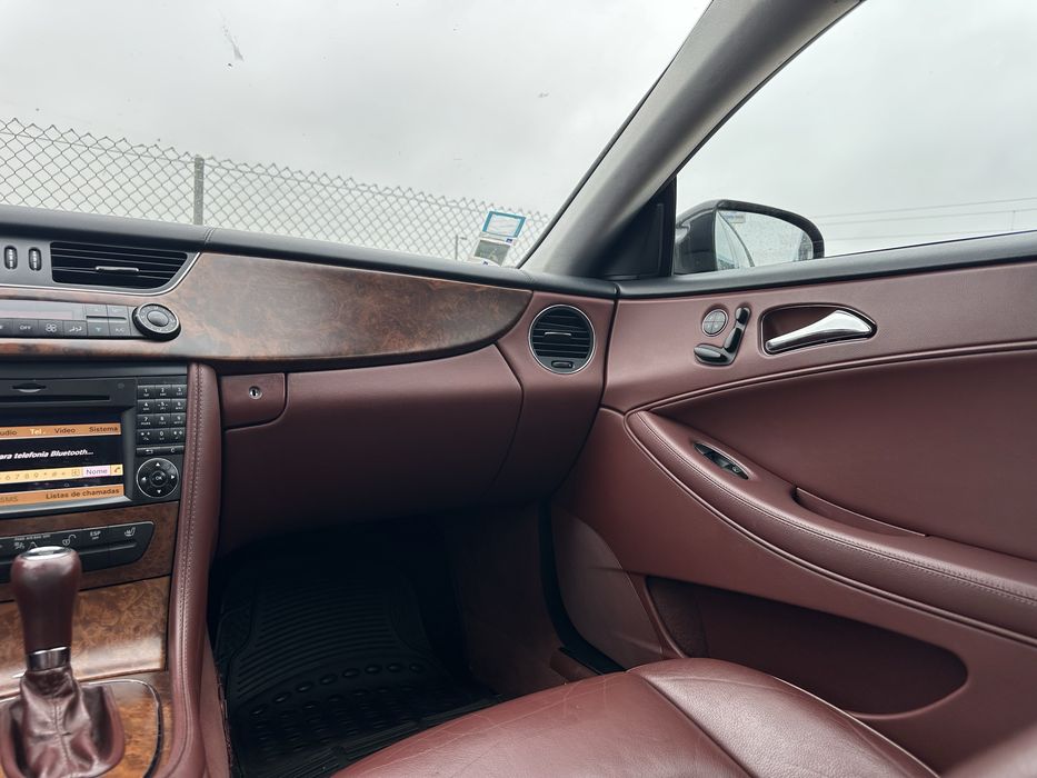 Mercedes-Benz CLS320 CDI Aceito Retoma