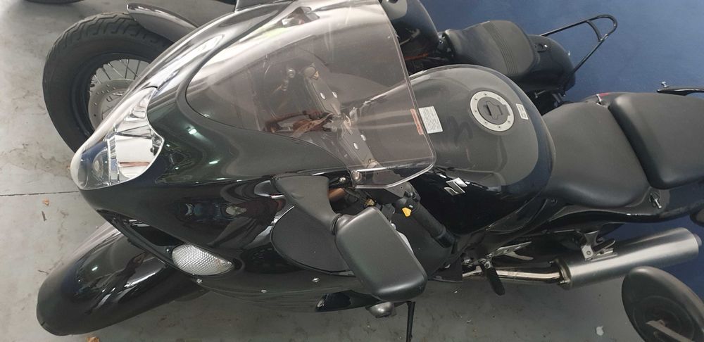 Moto em oprimo estado