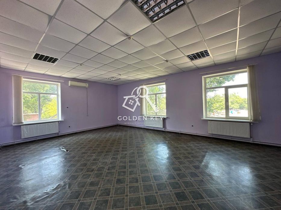 Оренда адміністративної будівлі (офіс) у Кривому Розі