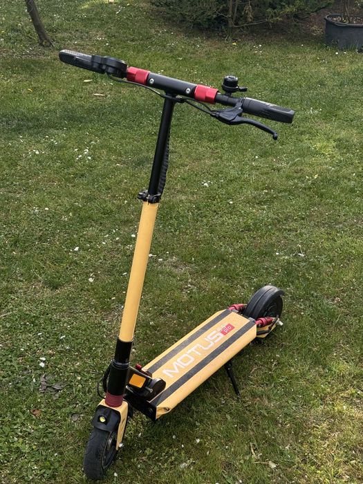 Hulajnoga Elektryczna Motus 8.5 pro lite