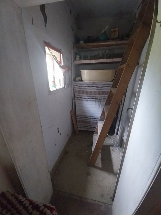 Будинок у Середньому ,  центр