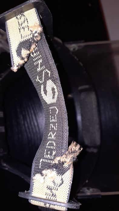 Osłona twarzy lekka i nie paruje regulacja kąta , super praktyczne do