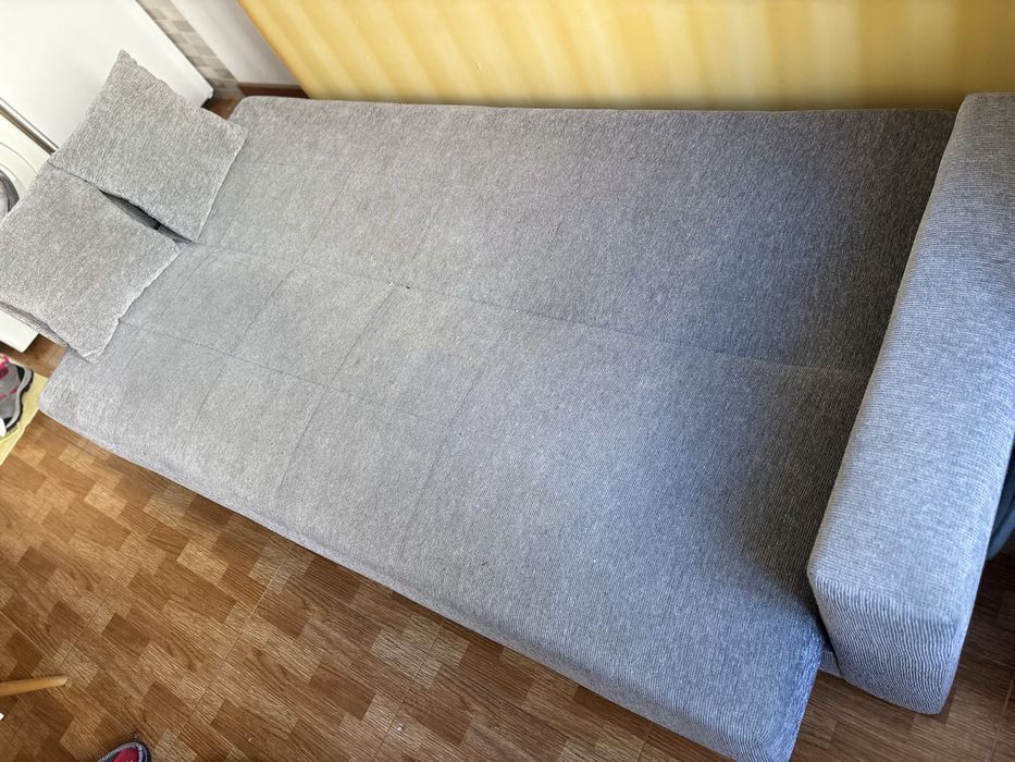 Sofá cama usado em bom estado!