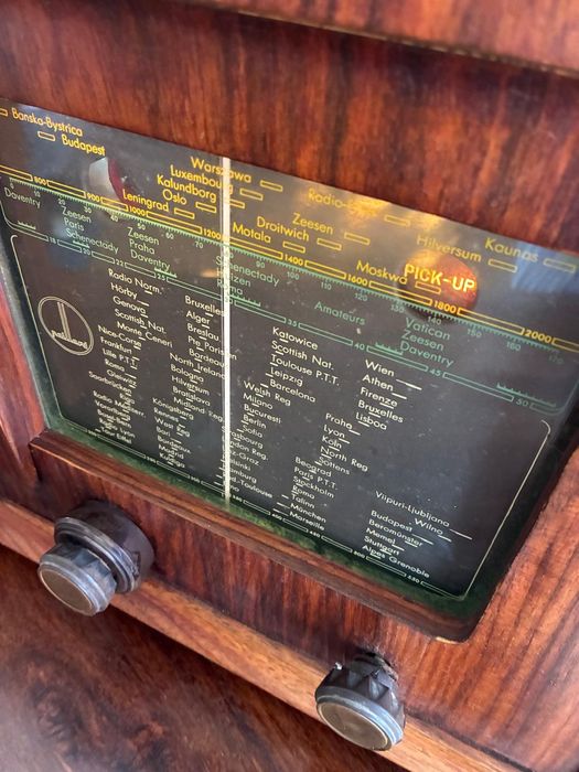 Rádio a válvulas 1939 Paillard Mod. 445