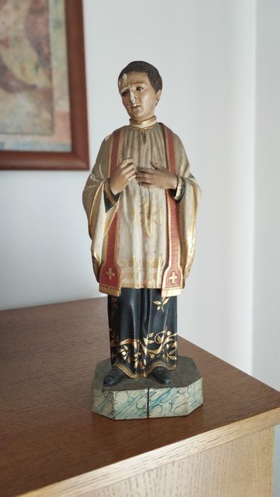 Santo antigo em madeira