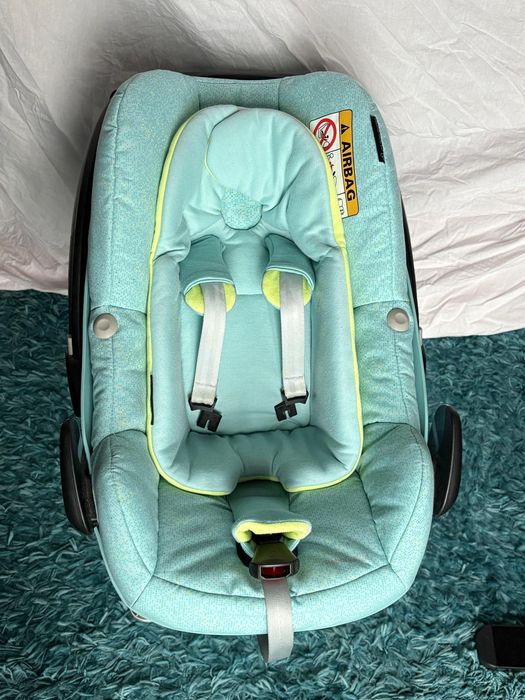 Bezwypadkowy fotelik Maxi Cosi - Pebble Plus z bazą Isofix
