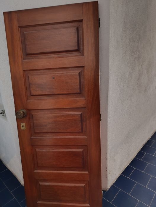 Porta entrada  apartamento