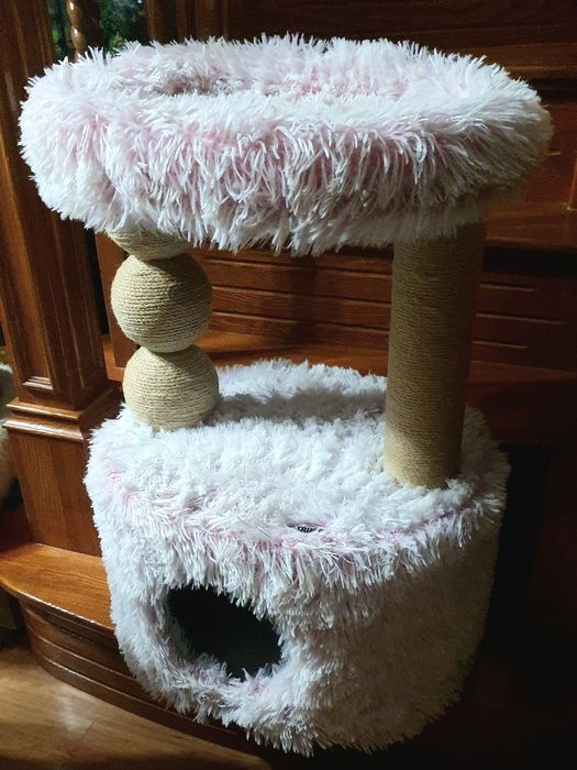 Drapak legowisko budka dla kota TRIXIE biało-różowy