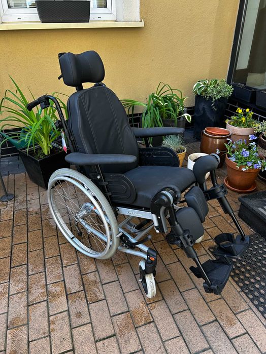 Wózek inwalidzki specjalny Rea Clematis