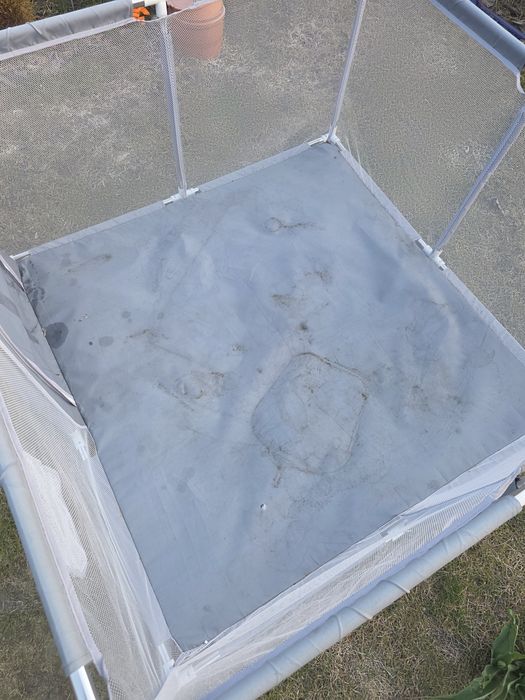 Rezerwacja Oddam kojec 130x130