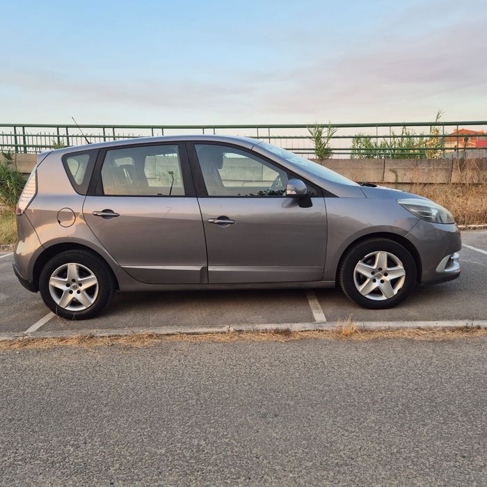 Renault Scenic 1.5 dci 110 cv