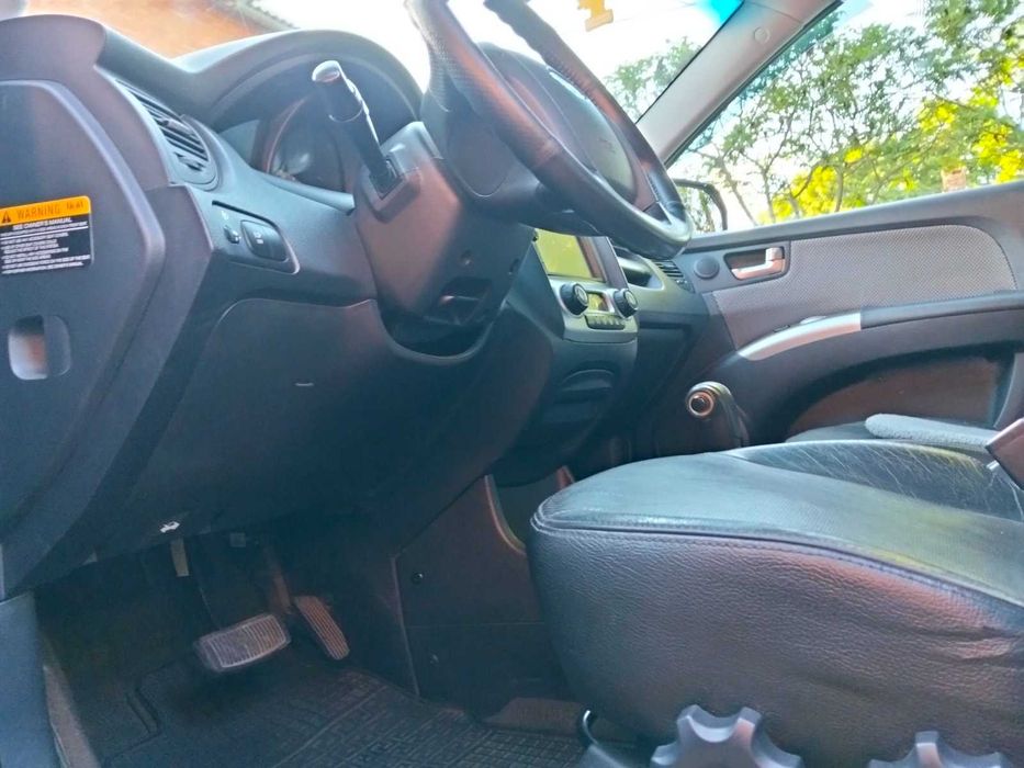 Продам Kia Sportage 2007