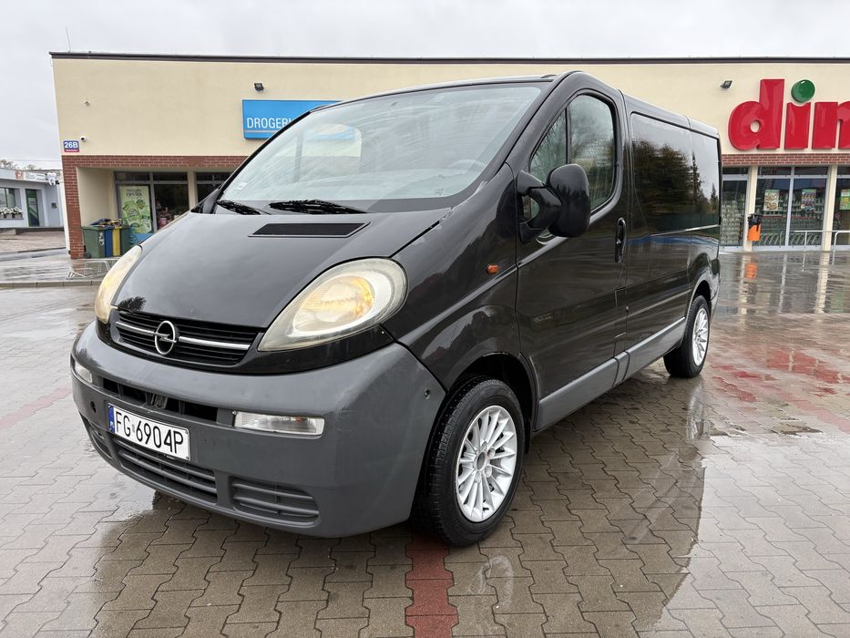 Opel vivaro trafic brygadówka klima