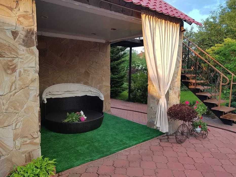 39 Коттедж  Дом  Бассейн t 30+  Джакузи  Барбекю Сауна Бильярд мангал