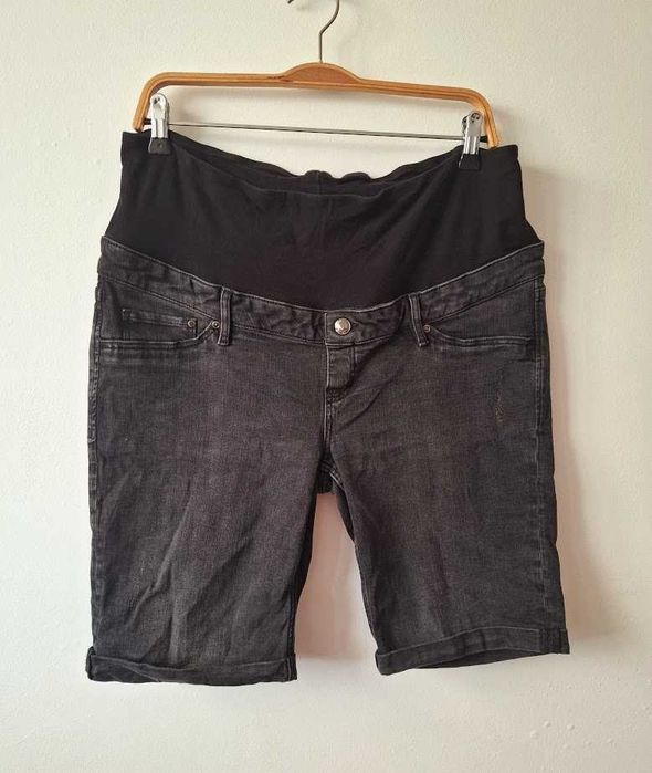 H&M Black Maternity Shorts, Size L