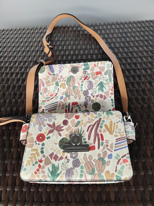 Bolsa Parfois nova