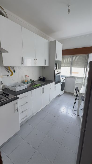 Quarto mobiliado familiar no Barreiro