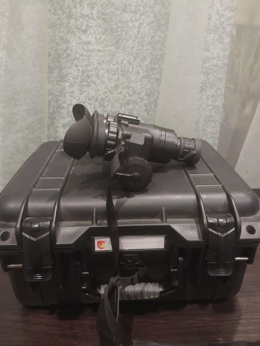 Продам бинокуляр пнв