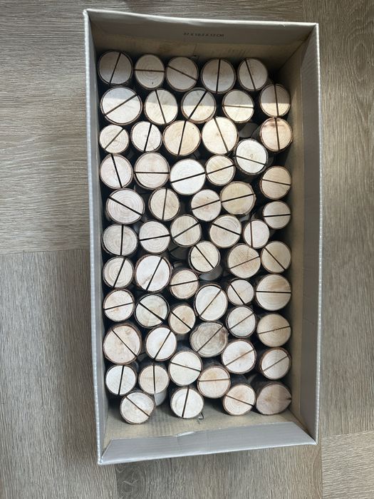 120 Podstawek na winietki