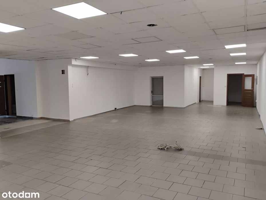 Lokal handlowo-usługowy przy CH SAS, 165m², parter, parking!