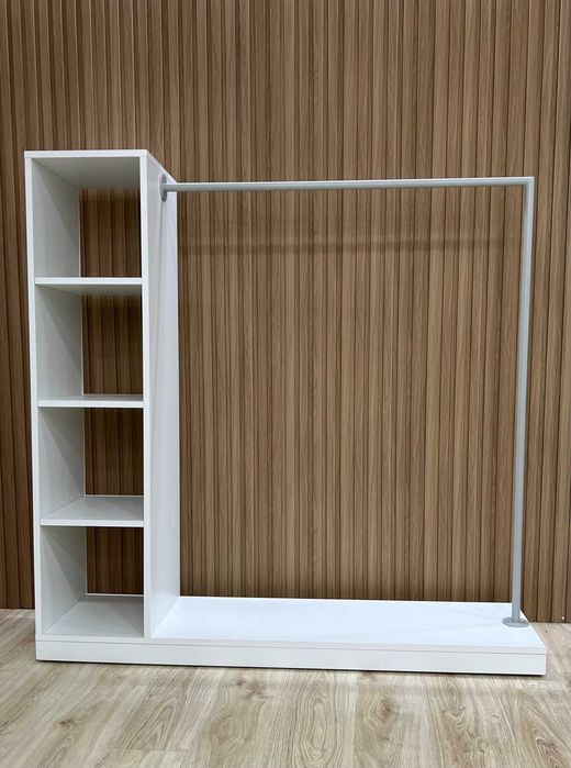 Móvel expositor de roupa com prateleiras, varão e rodas (150x150x40cm)