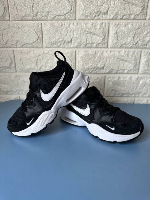 Кросовки Nike 27p мокасини черевики ботинки хайтопи чоботи сапоги кросовки ecco adidas