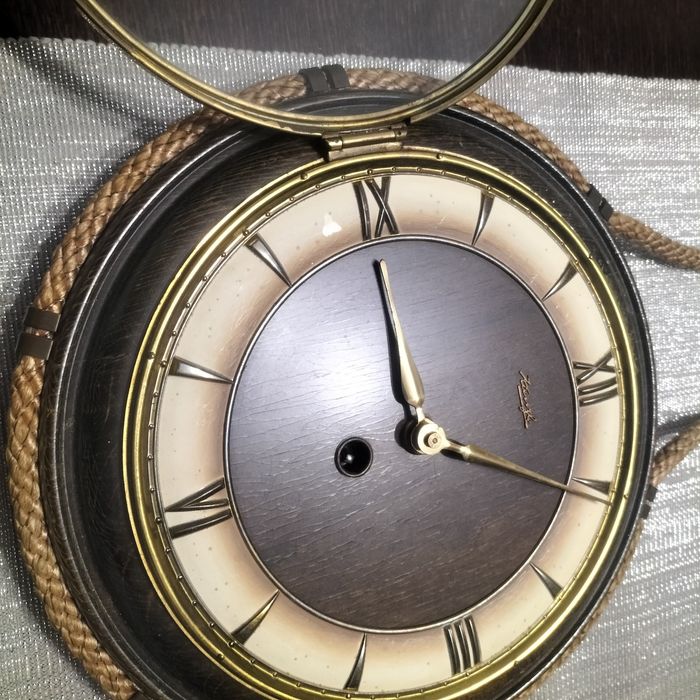 Zegar wiszący mechaniczny Kienzle Schwebegang lata 60