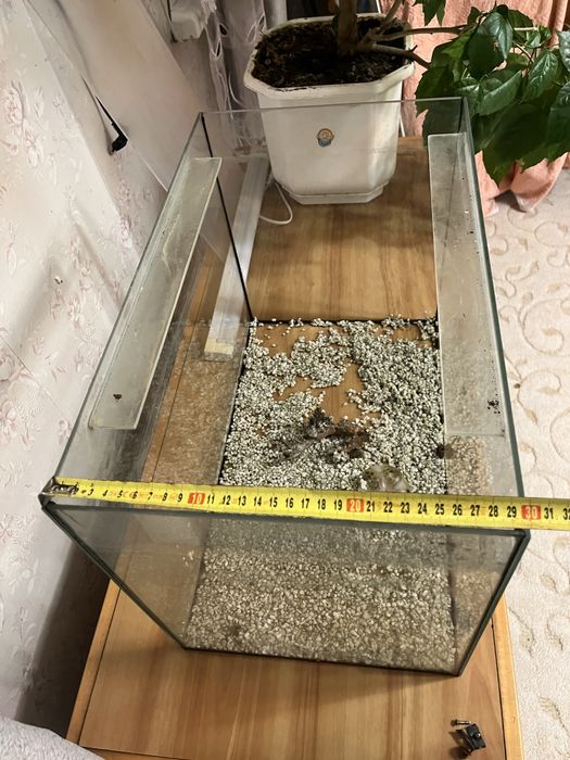 Продам  2 Аквариума