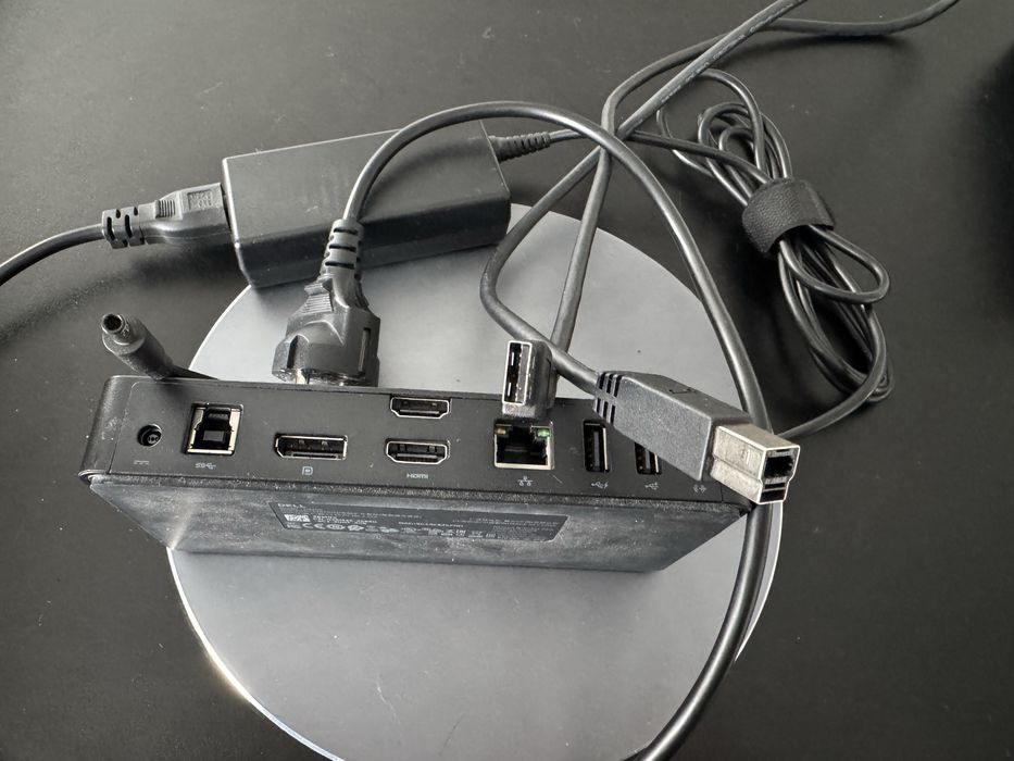 Док-станція Dell D3100