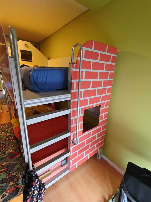 Beliche camião de bombeiros + Quartel de bombeiros. Preço sob consulta