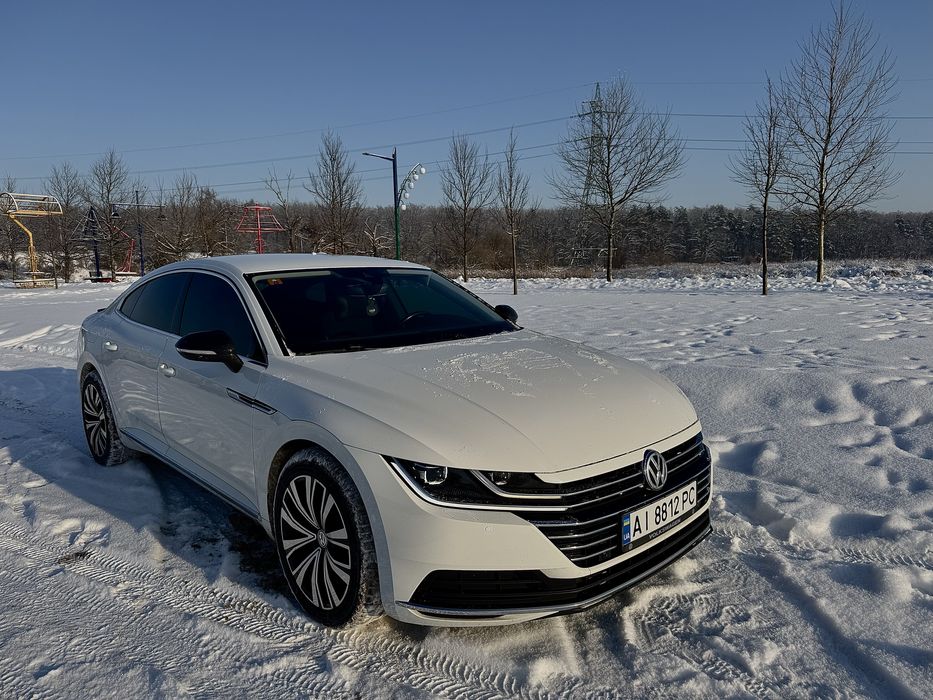 Машина у чудовому стані, вся технічно справна, вся в рідній фарбі, без підкрасів.
Перевагою даного авто є те що на 180к було зроблене повне обслуговування ГРМ, ремінь, помпу і т.д все замінено, є підтвердження
(фото / документи)
На 95к км в Німеччині по гарантії на офіційному сервісі була замінена коробка.
На 185к було частково замінено мастило в коробці на офіціалі, є підтверджуючі
документи.
Замінено стартер .
7к тому замінено диски, колодки.
Стоїть гарна зимова гума.
На холодну заводиться з півтичка.
Екологія на місці.