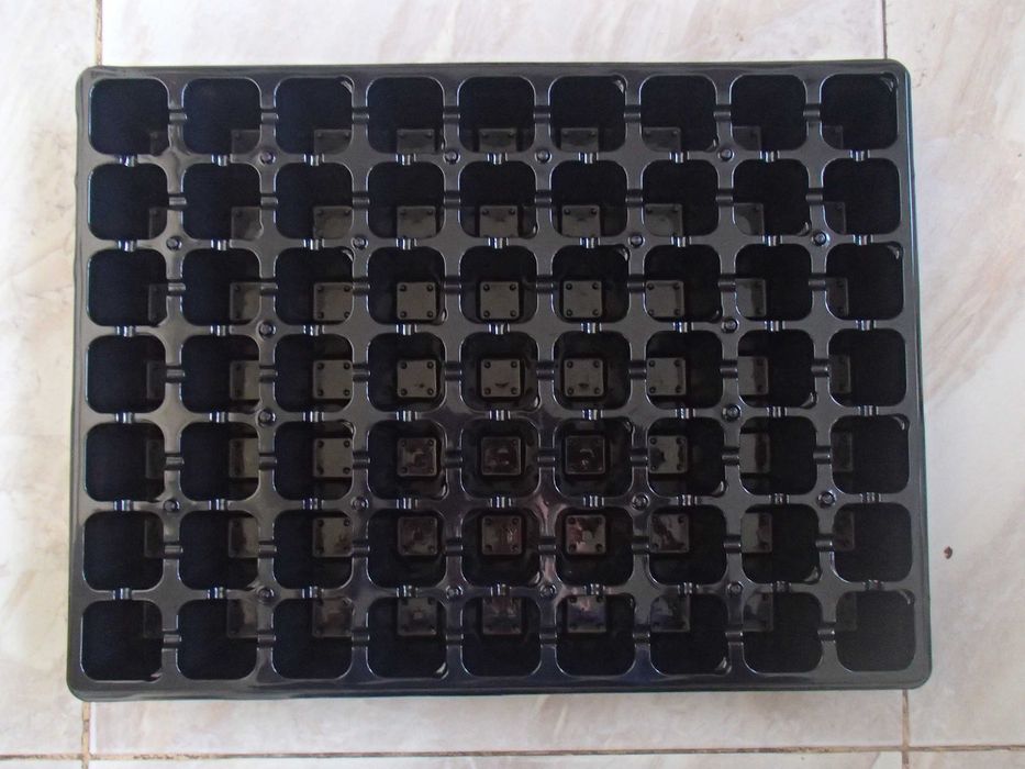 Професійна касета для розсади на 63 комірки. Гурт 26.95