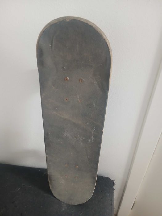Skateboard com desenhos