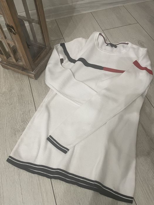 Swetr bialy tommy filfiger