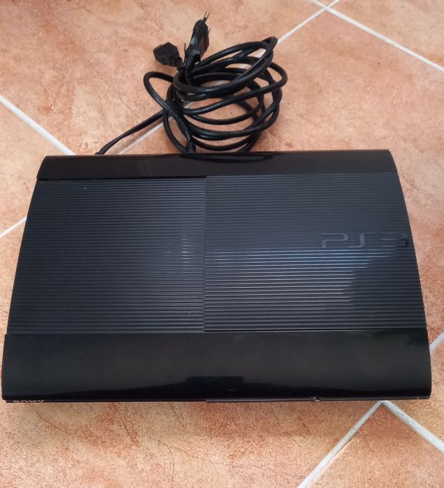 PS3 Super Slim 500 gigas ( ler descrição)