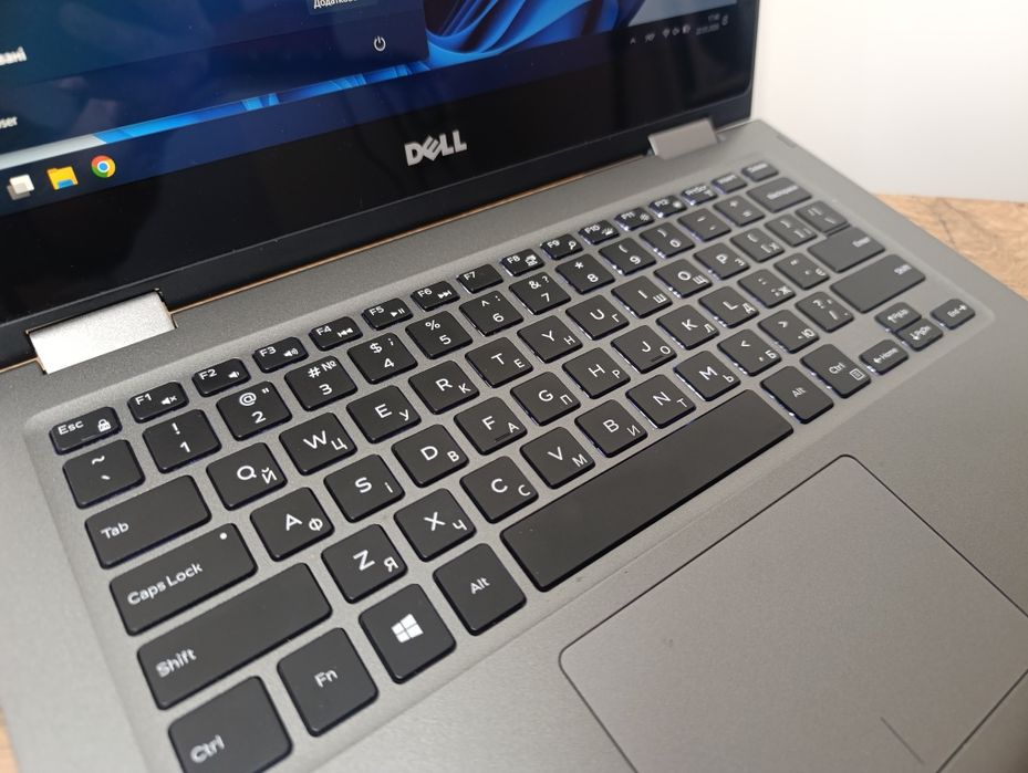 13.3 FHD IPS Dell Inspiron/i5-7500U/8GB DDR4/SSD 256GB/Батарея 0% знос