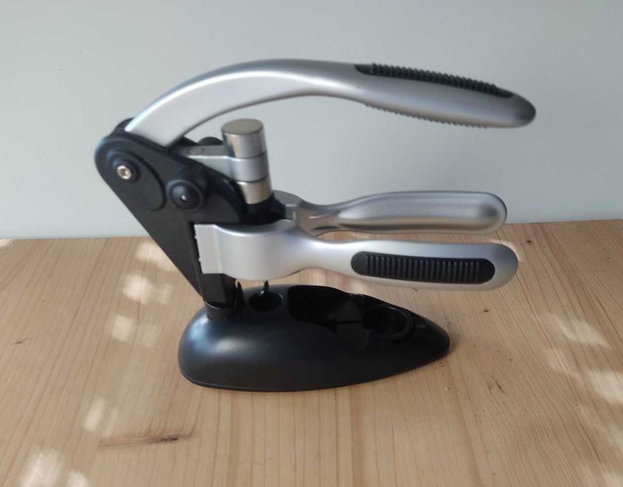 Peça de design - saca rolhas Wine Mastique