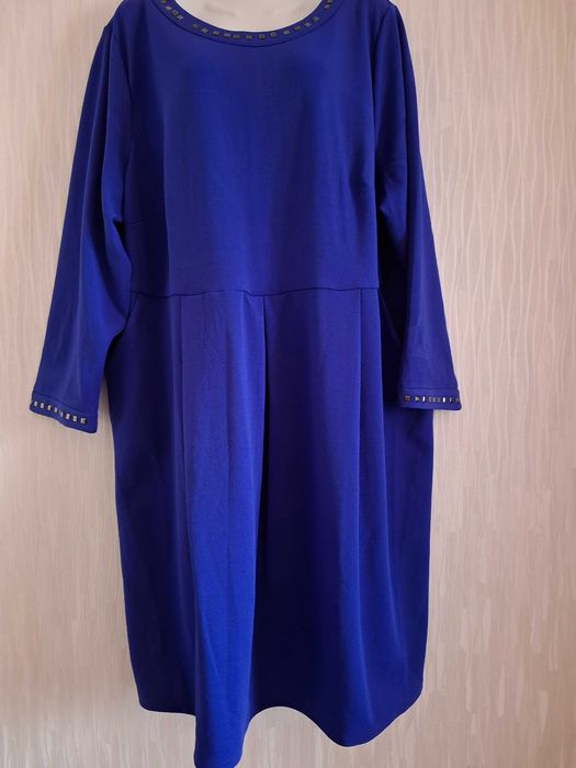 Платье новое нарядное большого размера 24/52