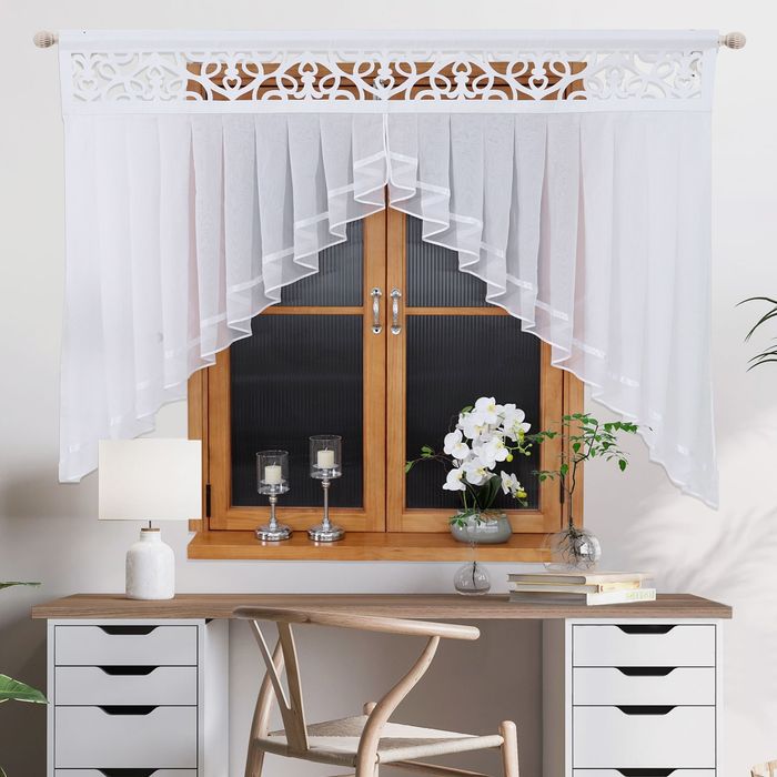 Elegancki panel do okna z filcem od góry